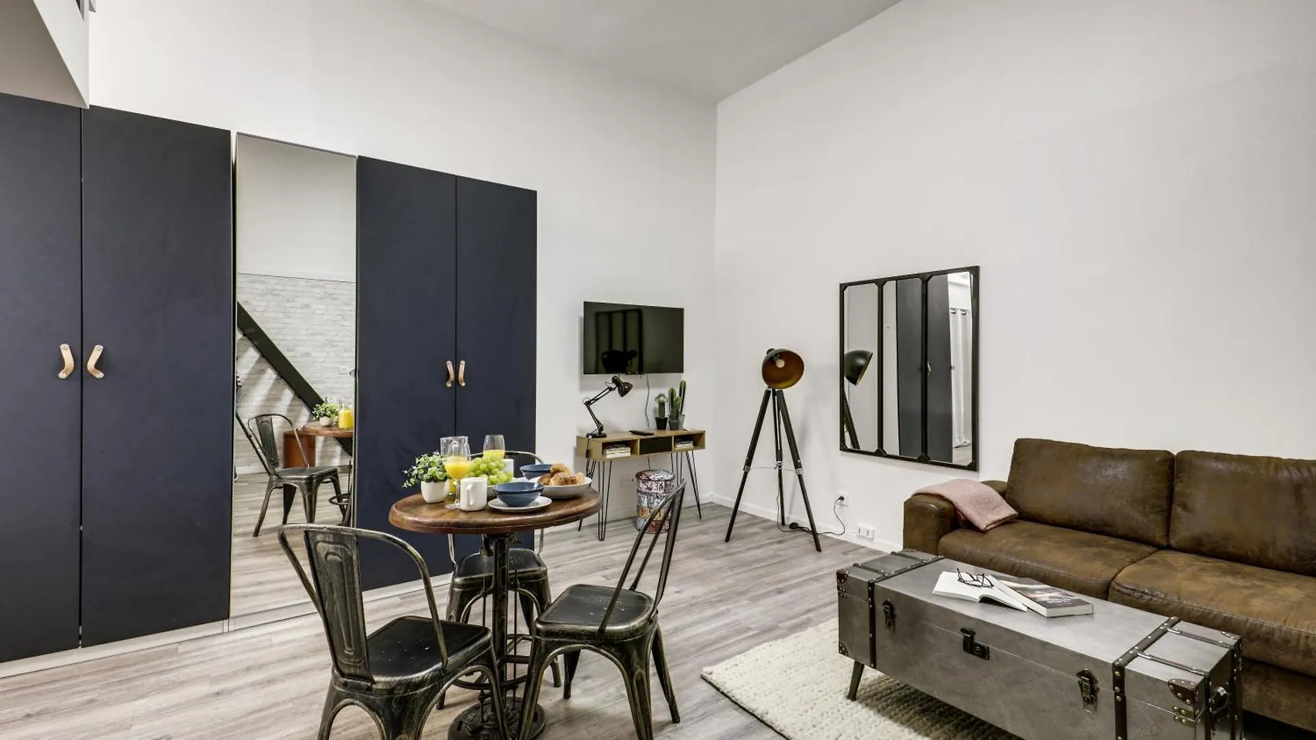 Studio Cosy Avec Mezzanine Au Ceur D'Un Quartier Vivant Paris 0*,  France