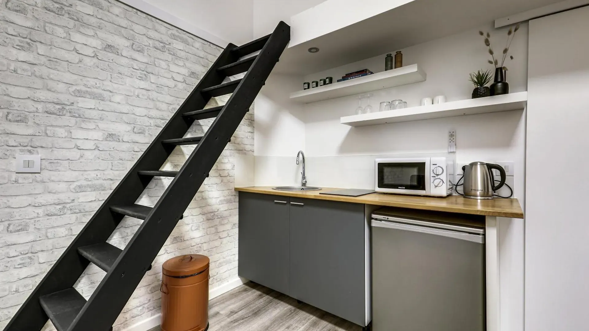 Apartment Studio Cosy Avec Mezzanine Au Ceur D'Un Quartier Vivant Paris France